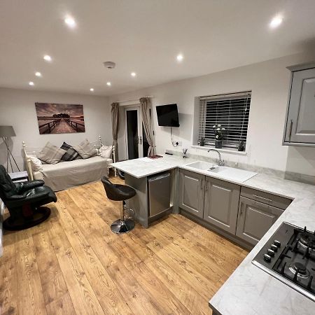 Sandscroft Annex 5A Appartement Broadway  Buitenkant foto