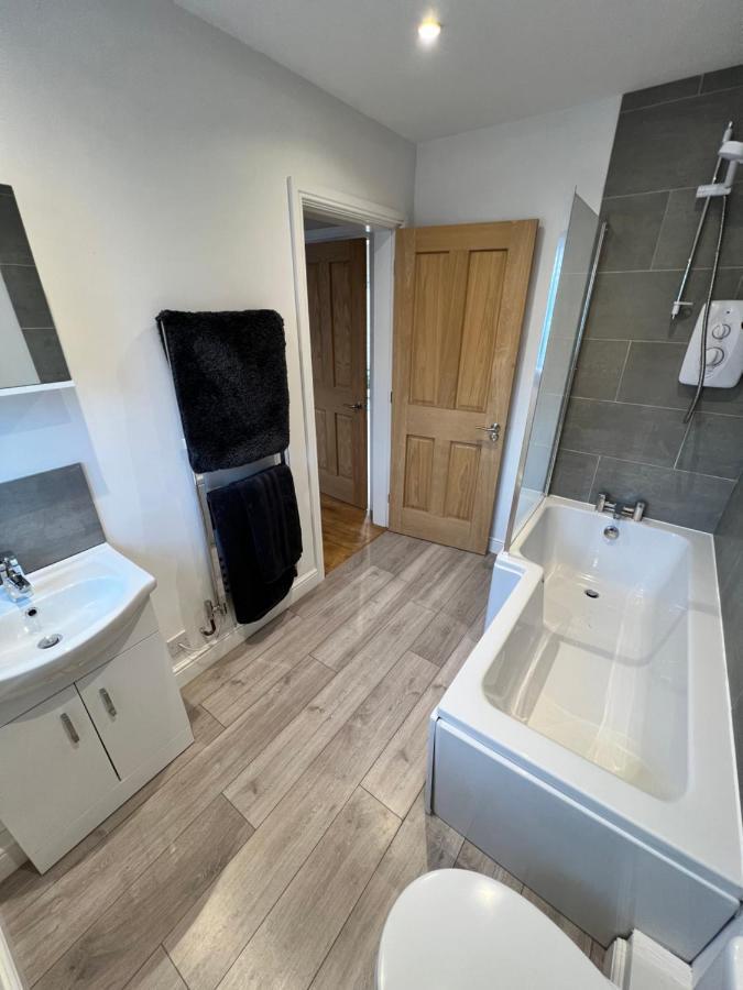 Sandscroft Annex 5A Appartement Broadway  Buitenkant foto
