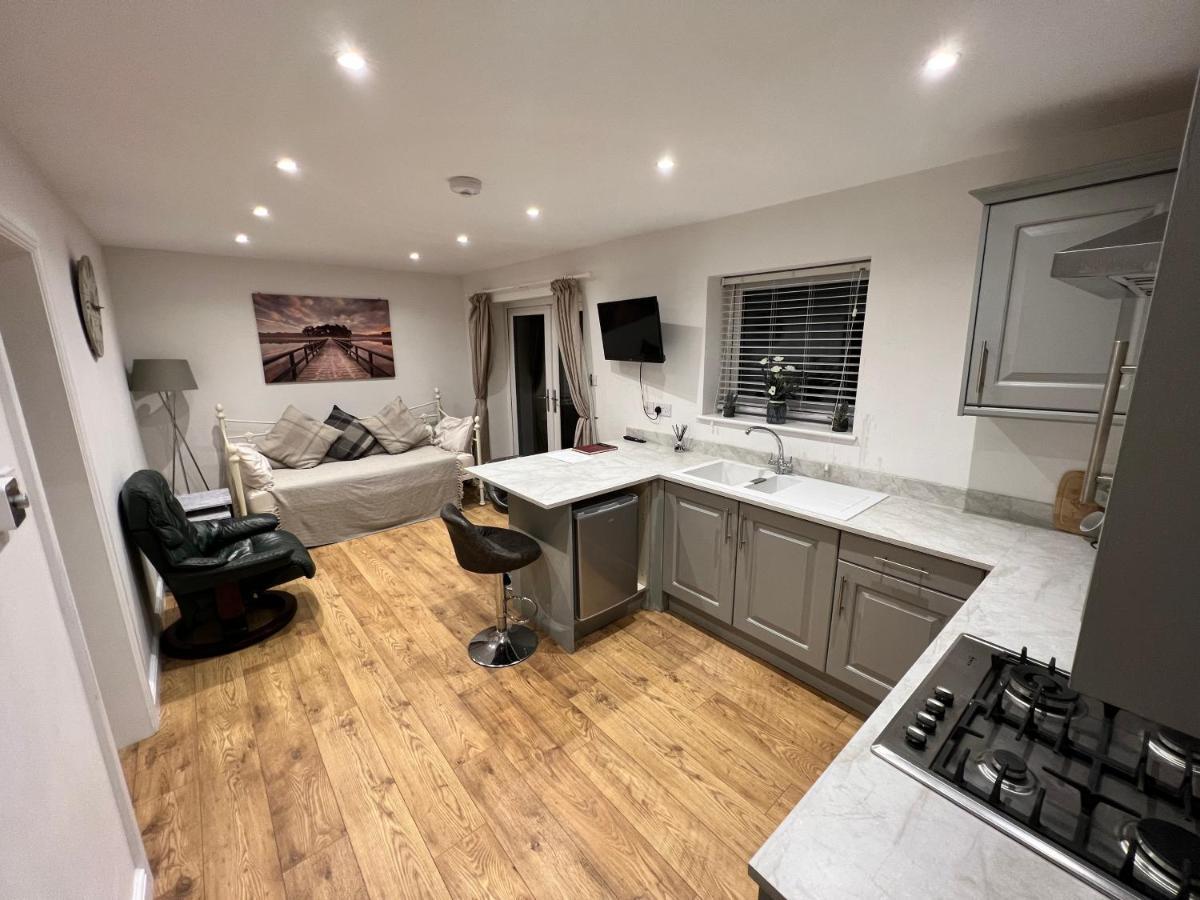 Sandscroft Annex 5A Appartement Broadway  Buitenkant foto
